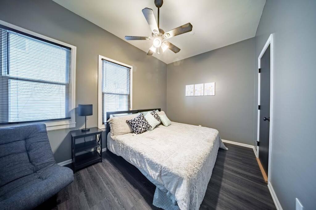 Walkable Gem In Little Italy Apartment Cleveland Bagian luar foto